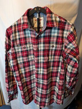 Wrangler Plaid Button Up Long Sleeve Red & Blue Flannel Shirt/Shacket Mens